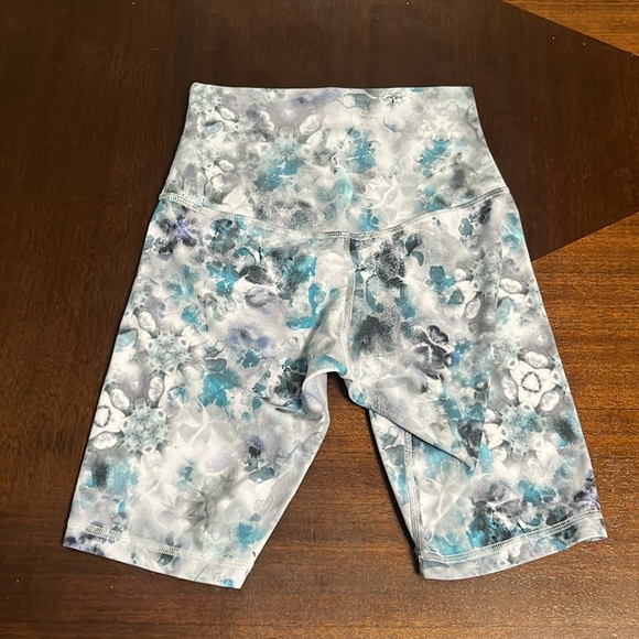 lululemon athletica Pants - Lululemon shorts